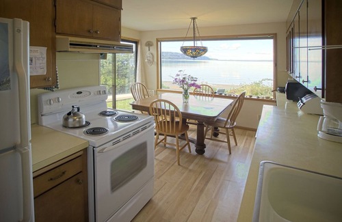 Freeland Cabina | Casa frente a la playa, kayaks, amantes de los perros, Wi-Fi, asequible