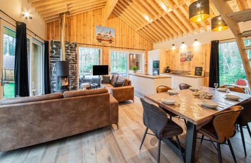 Biron Chalet De Esquí | Escape with Heated Pool