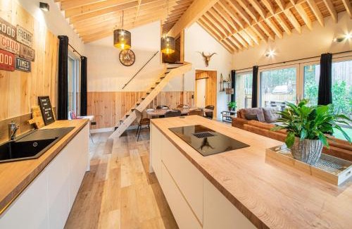Biron Chalet De Esquí | Escape with Heated Pool, cleaning included