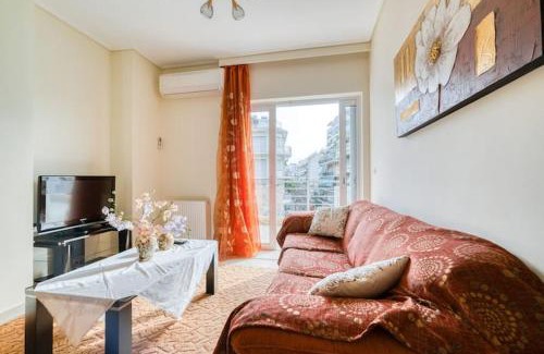 Ano Patisia Apartamento | Escape with Style in this Chic 2BR Apartment!