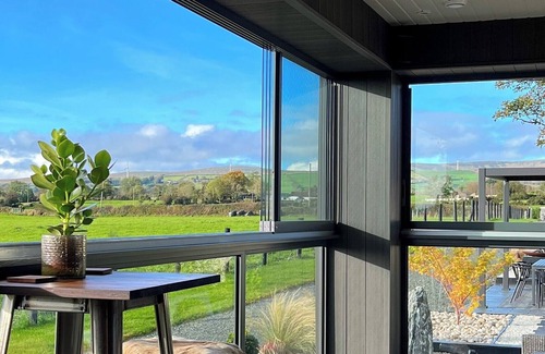 Omagh Casa | Escape your city to our country hideaway where you can feel rested, relaxed and invigorated.