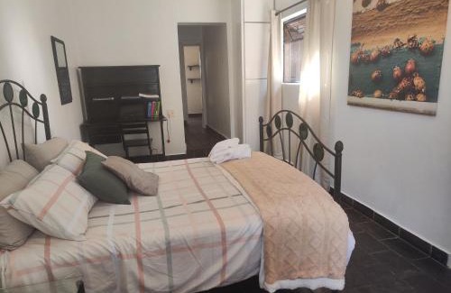Waterkloof Glen Casa | Escape