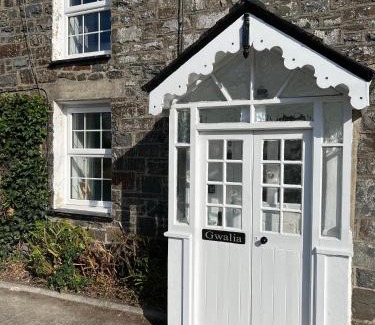 Llanrhystud Casa | Escapism Wales Gwalia