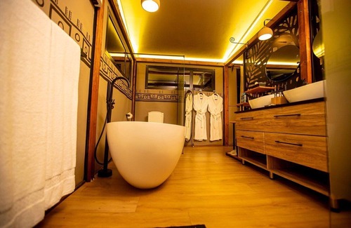 Ikoma Cabina | Escarpment Luxury Camp Serengeti
