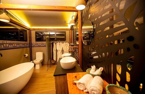 Ikoma Cabina | Escarpment Luxury Camp Serengeti #6