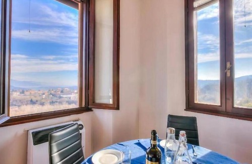 Villanuova sul Clisi Apartamento | Esclusiva Vista Lago con Piscina e Parcheggio -Salò-