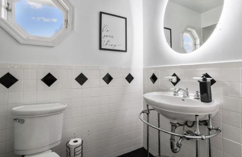 Lake Clarke Shores Casa | Escondida Drive - Minimum 3 Night Stay