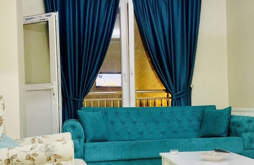 Esenyurt Casa | Esenyurt Meydanda 2+1 Balkonlu Daire (No:3)