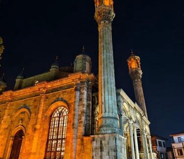 Konya City Center Cama Y Desayuno | ESER PALAS OTELİ
