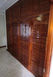 Runaway Bay Villa | Eslyn Villa