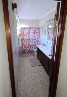 Runaway Bay Villa | Eslyn Villa