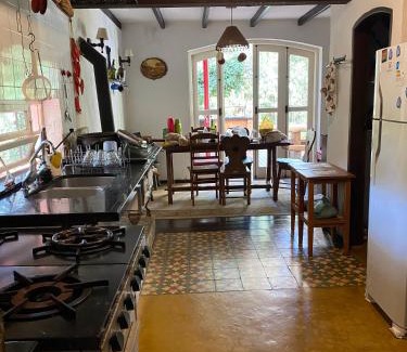 Monte Verde Chalet De Esquí | Espaço arborizado com Casa e Chalé em bairro nobre de Monte Verde