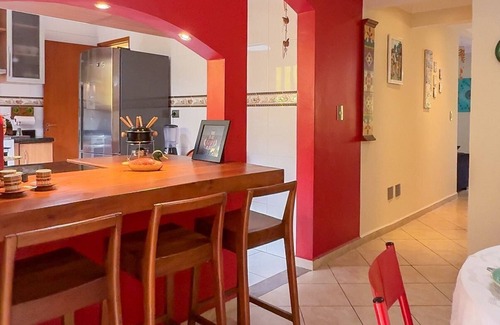 Carapicuiba Casa | Espaço gourmet e home-office na Granja Viana