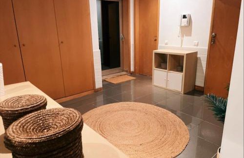 Campo e Sobrado Apartamento | Espaçoso T3 com terraço & churrasqueira