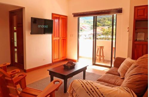 Boquete Apartamento | Espaciosa casa a pasos del centro de Boquete