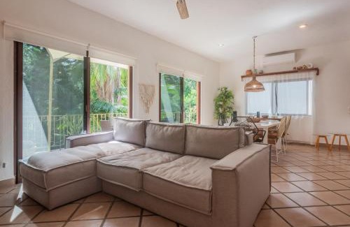 Playacar Apartamento | Espacioso Apartamento Gardenias , Playacar 2Bdr