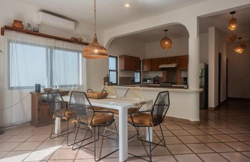 Playacar Apartamento | Espacioso Apartamento Gardenias , Playacar 2Bdr
