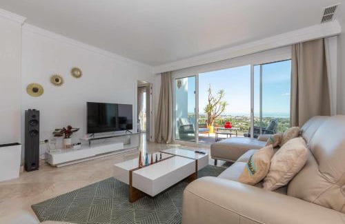 Benahavis Apartamento | Espectacular ático con impresionantes vistas mar