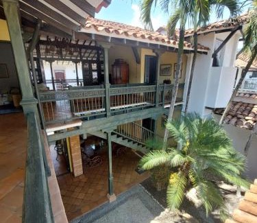 Quebrada Guadalejo Casa | Espectacular Casa en Cauca viejo con piscina, jacuzzi y turco