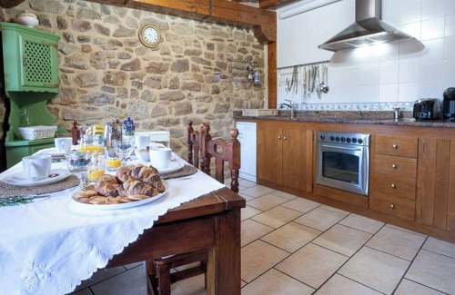 Pesquera Cabaña | Espectacular casa + salón de juegos e hidromasaje