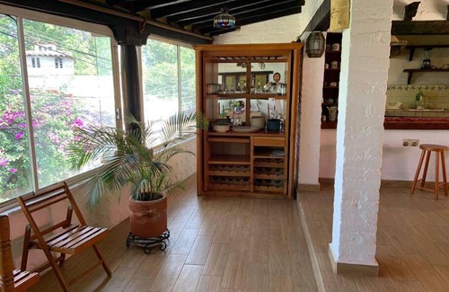 Agua Fría Apartamento | Espectacular Cuarto en el Centro de Valle