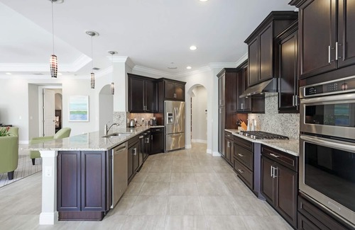 North Naples Condominio | Esperanza II in Tiburon - a resort style golf community,