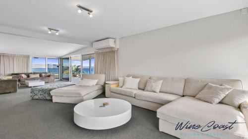 Aldinga Beach Casa | Esplanade Escape by Wine Coast Holidays