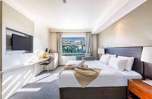 Darwin City Centre Apartamento | Esplanade Oasis across Two Contemporary Apartments