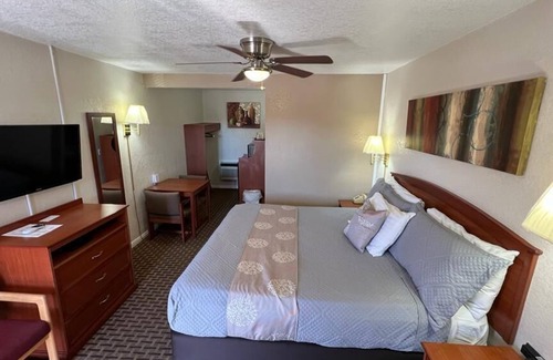 Elko Hotel | Esquire Inn