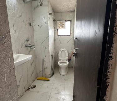 Sushant Lok Apartamento | Essel tower ews flats