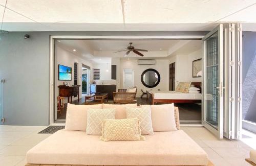 Horseshoe Bay Casa | Essence Beachfront Retreat