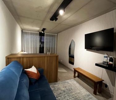 Azenha Apartamento | Estúdio novo, com garagem, em ótima localização!