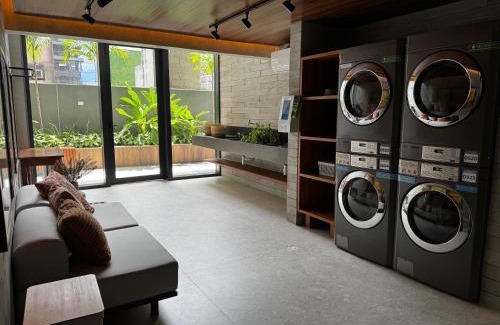 Graca Apartamento | Estúdio Sofisticado Alive - Corredor da vitória
