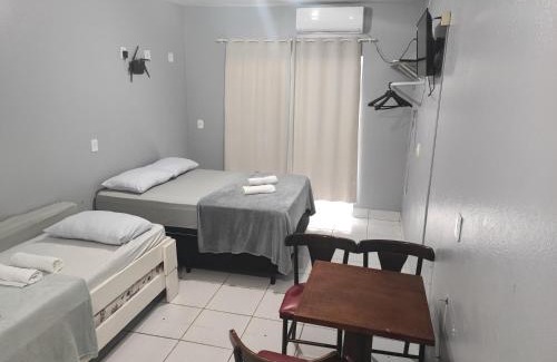 Castelo Branco Apartamento | Estúdios Individual na Meia Praia ar, wifi, vaga, cozinha, tv smart - 6 x no cartão sem juros