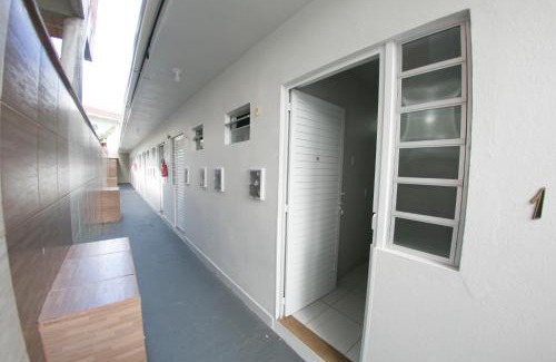 Castelo Branco Apartamento | Estúdios Individual na Meia Praia ar, wifi, vaga, cozinha, tv smart - 6 x no cartão sem juros