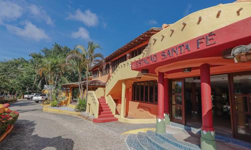Arraial d'Ajuda Hotel | Estação Santa Fé Hotel e Pousada