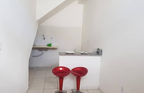 Mariano Procopio Apartamento | Estadia Confortável. Venha Conhecer AP 102