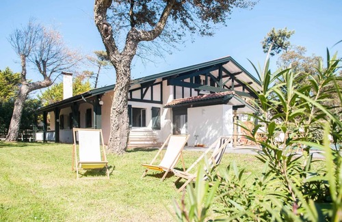 Les Estagnots Casa | Playa y lago Estagnots a pie