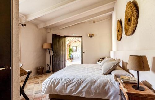 Muntanyola Casa | Estança La Pau - Adults Only
