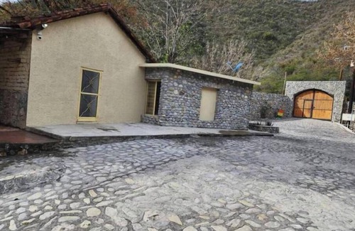 Santiago Cabina | Estancia Casa de piedra. 1