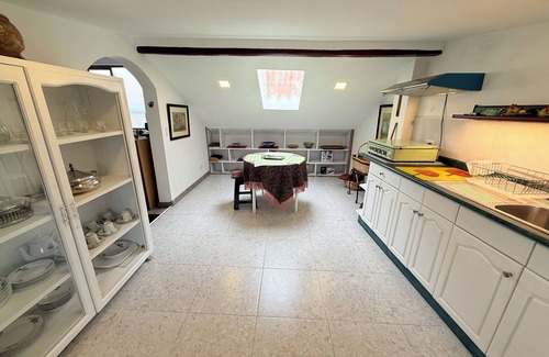Huayna-Cápac Apartamento | Estancia El Capulí: Hogar cuencano para decansar en familia y/o pareja