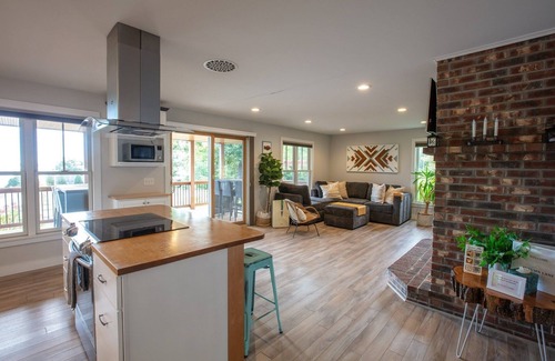 North Sebago Casa | Estate House Limit 12 4 Bedroom Estate
