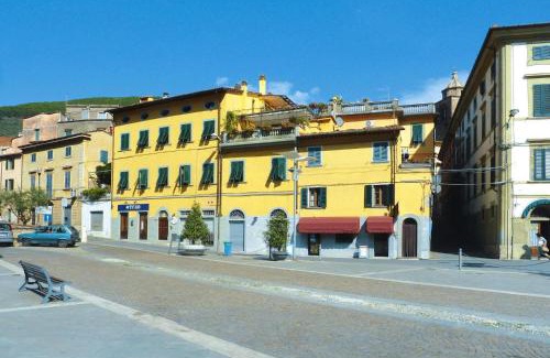 Buti Apartamento | Estate in Monte Serra with Pool & Olive Views