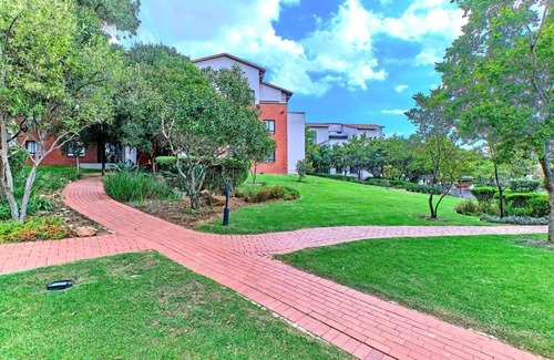 Greater Johannesburg Metropolitan Area Apartamento | Estate Lifestyle+Inverter+Wi-Fi