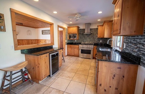 Hensonville Casa | *** Estate Main House***