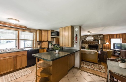 Gallatin Cabina | Estate of Grace | Private Pool | Lakeview