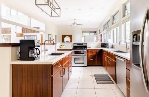 Keaau Casa | Estate on Tropical Acre - Harmony in Paradise