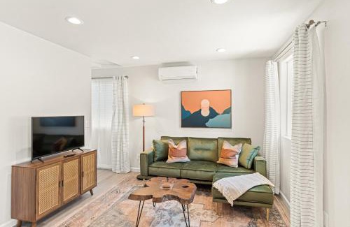 Thousand Oaks Apartamento | Estepa Unit #2 By Pmi