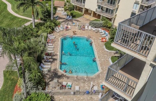South Island Condominio | Estero Beach and Tennis 703b