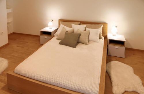 Siska District Apartamento | Esti’s Oasis